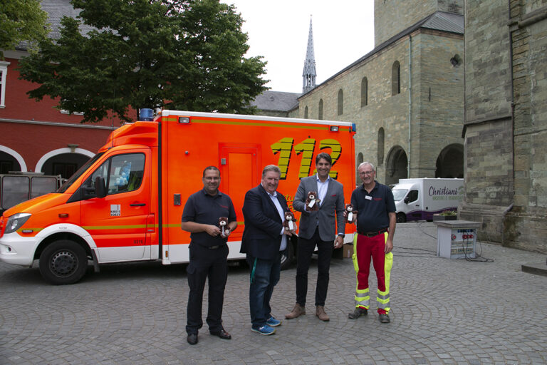 Klinikum und Förderverein spenden 100 Teddys für verletzte Kinder Klinikum und Förderverein spenden 100 Teddys für verletzte Kinder
