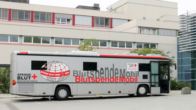 Blutspendemobil DRK-Blutspendemobil am KlinikumStadtSoest