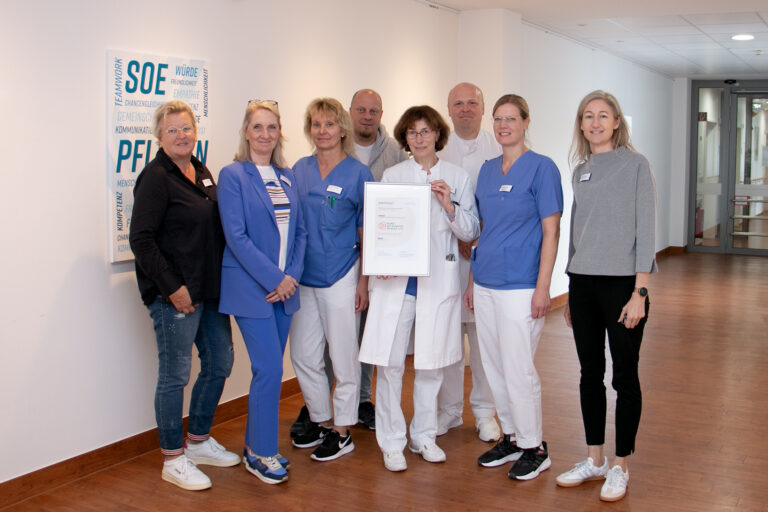 Rezertifizierung Diabetes 2024 Das Team der Diabetes-Beratung freut sich über die erneute DDG-Auszeichnung als "Klinik mit Diabetes im Blick".