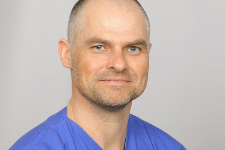 Dr. Matthias Giesel